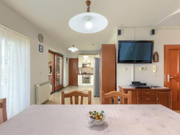 Apartment Matej Премантура Екстериор снимка